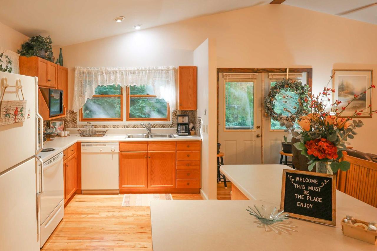 Cozy Whittier Home With Fire Pits Less Than 15 Mi To Hiking! ภายนอก รูปภาพ