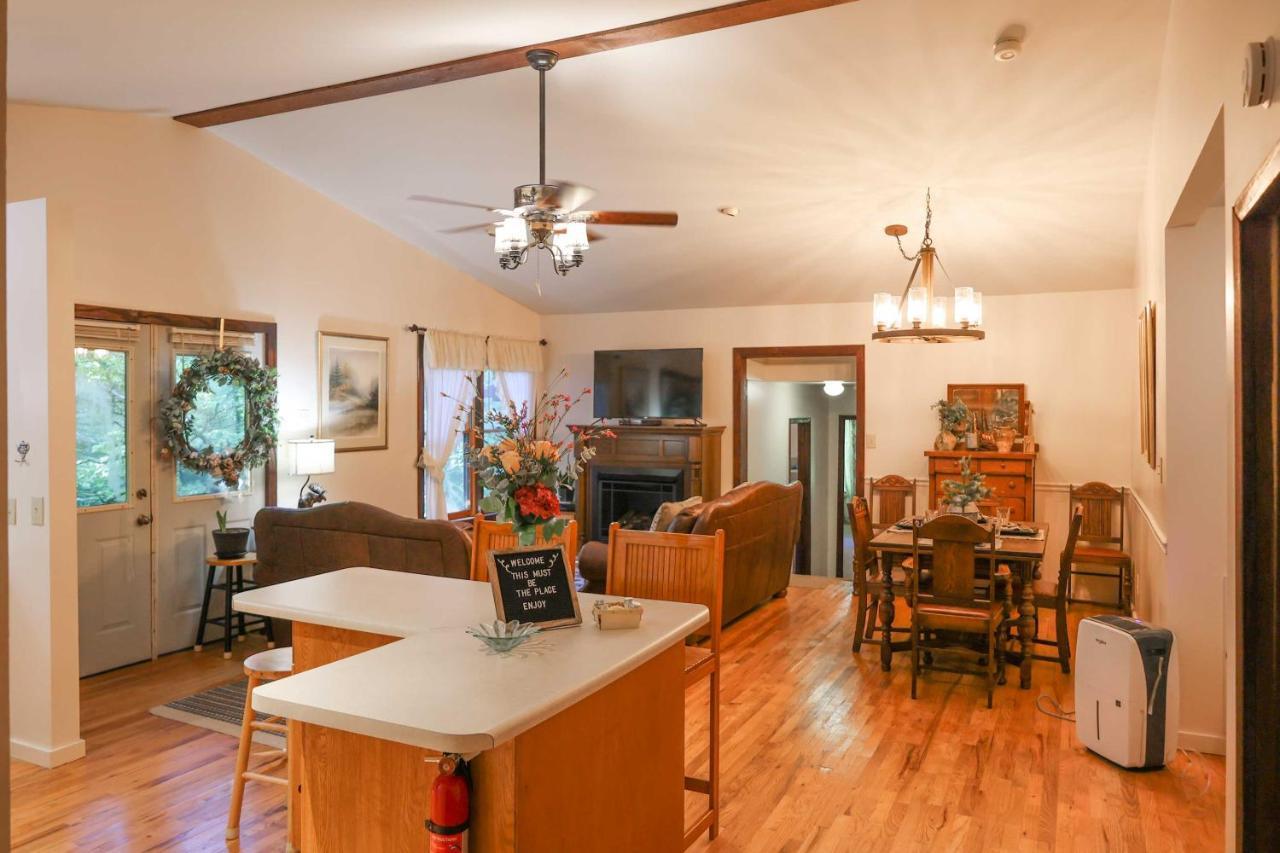 Cozy Whittier Home With Fire Pits Less Than 15 Mi To Hiking! ภายนอก รูปภาพ
